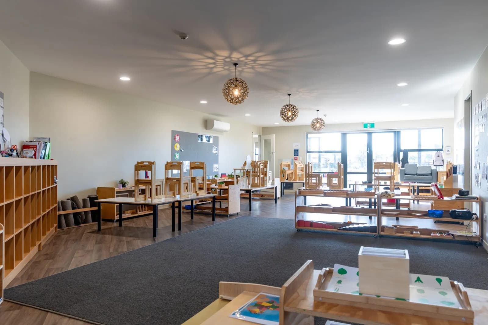 Listing gallery