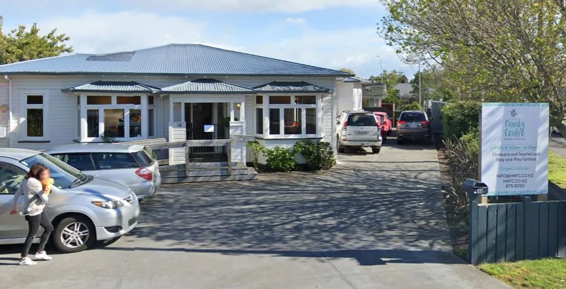 Listing gallery